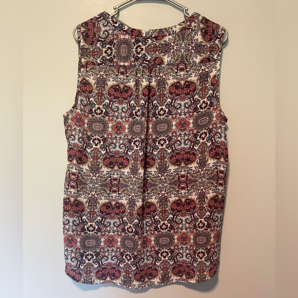 Dalia Ladies Sleeveless Silky Top - Picture 2 of 4